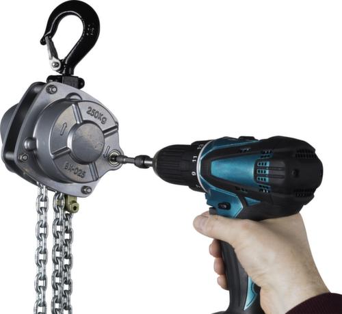 Planeta-Hebezeuge Takel Premium PRO E aan te drijven met accuschroevendraaier