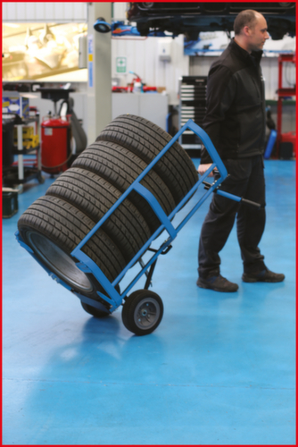 Trolley op wielen en vaten