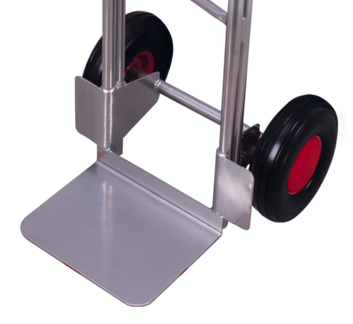 Pechveilige banden voor transportwagen