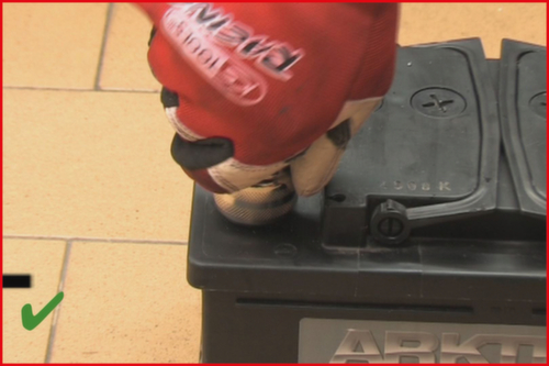 KS Tools battery terminal and terminal cleaning brush