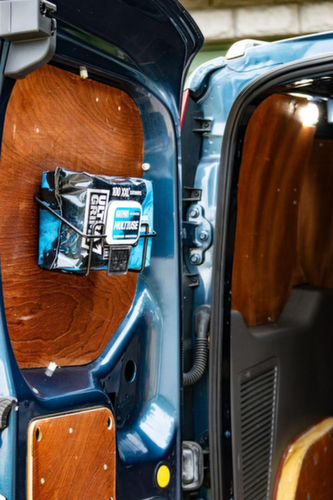 Voertuighouder voor reinigingsdoekjes