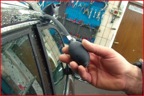 Drukkussen met handpomp